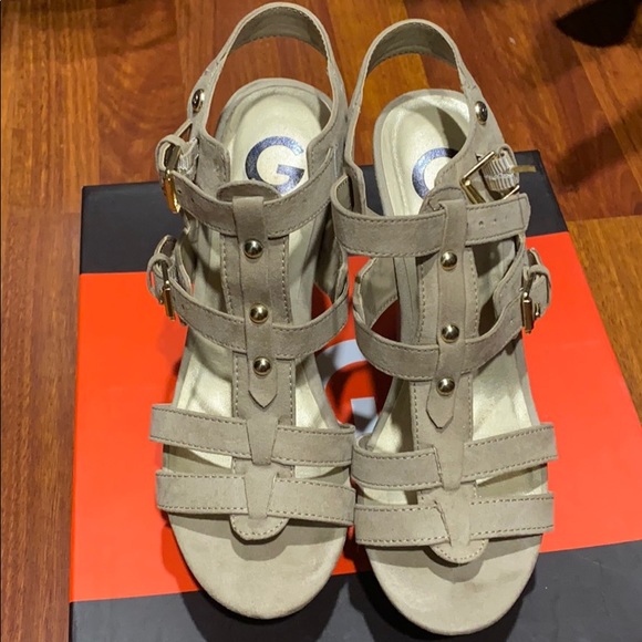G by guess wedges - Picture 5 of 14